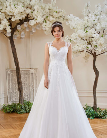 Robes de mariées - Maison Lecoq - robe N°123B 214-04 895 €