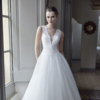Robes de mariées - Maison Lecoq - robe n°N°130A 212-10 1150 €
