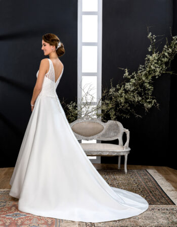 Robes de mariées - Maison Lecoq - robe N°137B VIBRATION 795 €
