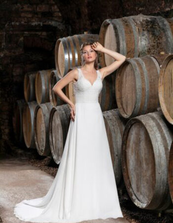 Robes de mariées - Maison Lecoq - robe N°212 A BM 22-03 865 €