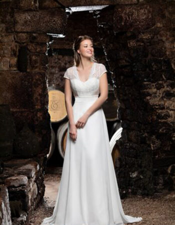 Robes de mariées - Maison Lecoq - robe N°213 A BM 22-10 865 €