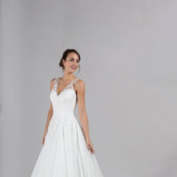 Robes de mariées - Maison Lecoq - robe n°N°221 AUBE 1075 €