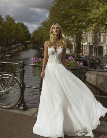 Robes de mariées - Maison Lecoq - robe N°057 Flow 1165 €