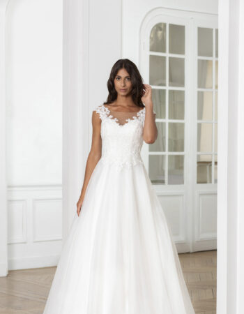 Robes de mariées - Maison Lecoq - robe N°302 A 224-12 950 €