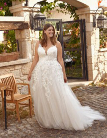 Robes de mariées - Maison Lecoq - robe N°305 Pearl 1250 €