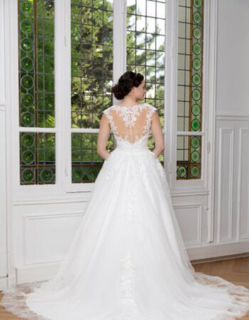 Robes de mariées - Maison Lecoq - robe N°215 A 224-16 965 €