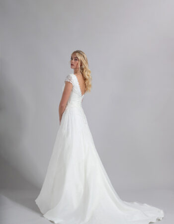 Robes de mariées - Maison Lecoq - robe N°222 A AURORA 755 €