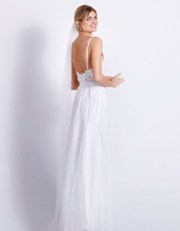 Robes de mariées - Maison Lecoq - robe N°301 A 08-4060-CRT 750 €