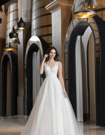 Robes de mariées - Maison Lecoq - robe N°318 234-02 985 €