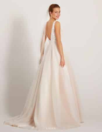 Robes de mariées - Maison Lecoq - robe N°320 A 08-4308 999 €