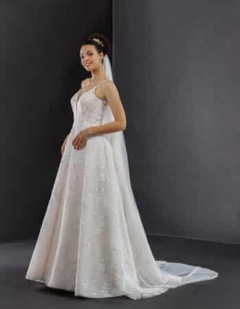 Robes de mariées - Maison Lecoq - robe N°310 HELENA 1295 €