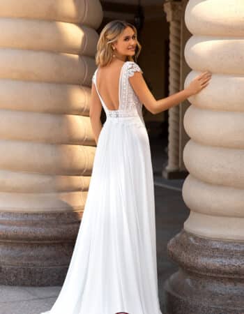 Robes de mariées - Maison Lecoq - robe N°329 A 1035 800 €