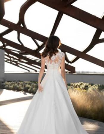 Robes de mariées - Maison Lecoq - robe N°333 A 234-07 985 €
